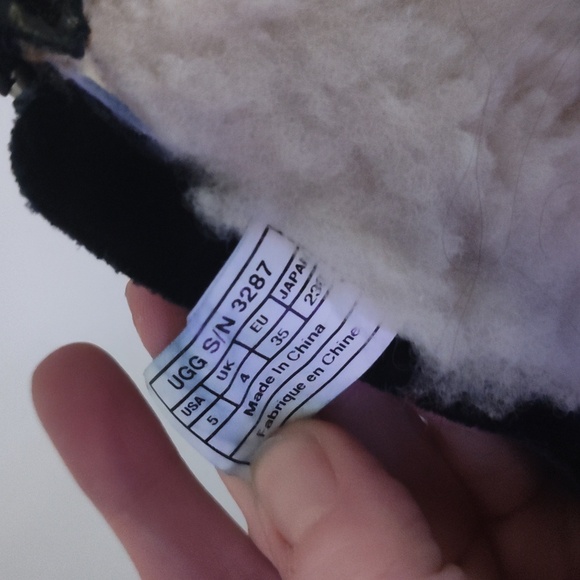 UGG Black Ankle Boots Size 5 with Slouchy Cuff and Studded Details - Picture 7 of 8